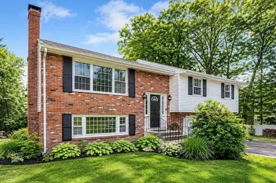 262 Daniels St 1