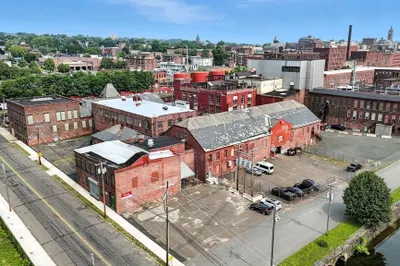 81 Sargeant St 1