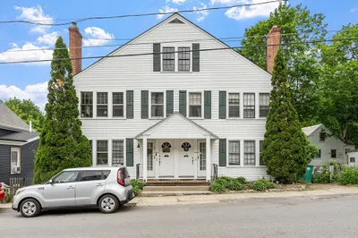 200-202 Marshall St