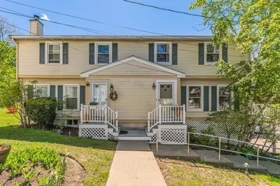 19 Arnold Terrace #19