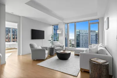 133 Seaport Blvd #2105 1