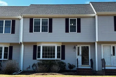 32 Old Plymouth St #32 1