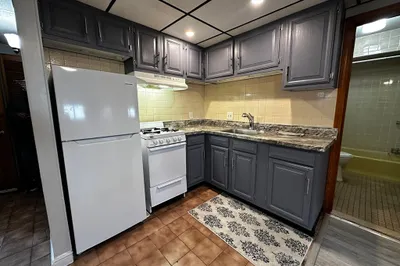 138 Dolphin Ave #1 1