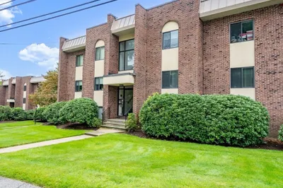 43 Angleside Rd #2