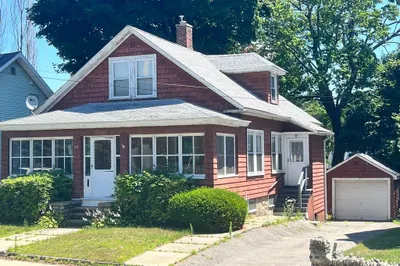 168 Lowell St 1