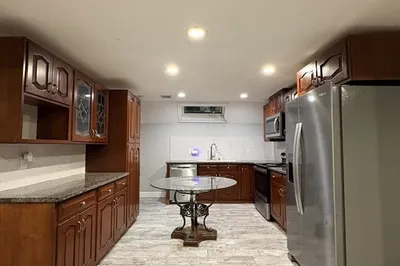 86 Maple Street #1 1