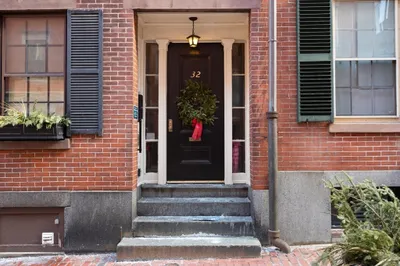 32 Temple Street #3