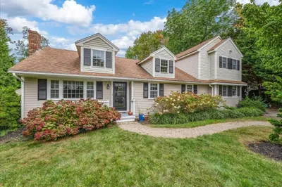 19 Heather Dr
