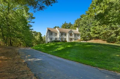 34 Valley Rd 1