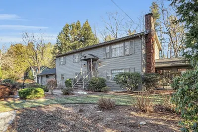 30 Mcintosh Road 1