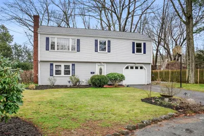 20 Salvi Drive 1