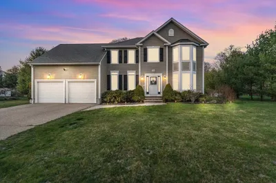 368 Cottrell Rd 1