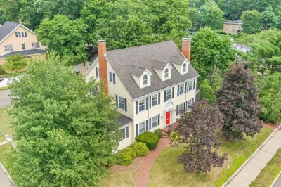 455 W Elm Street 1