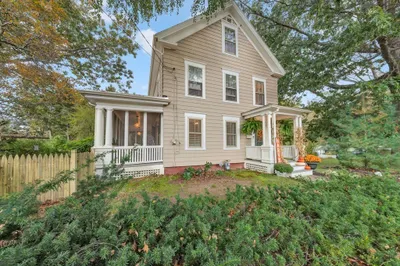 64 Church St