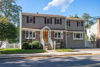 123 Pond St