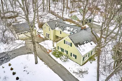 229 Lexington Road 1