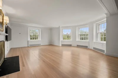 192 Commonwealth Ave #6