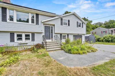 101 W Main St 1