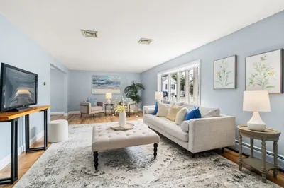 86 Winchester St 1