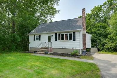 12 Old Bolton Road 1