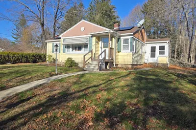 18 Fairview Ave
