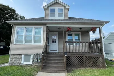 375 Wilbur Ave 1