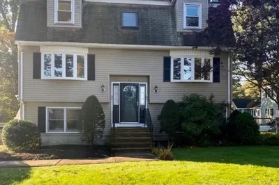 22 Glen Ave 1