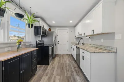 140 Everett St 1