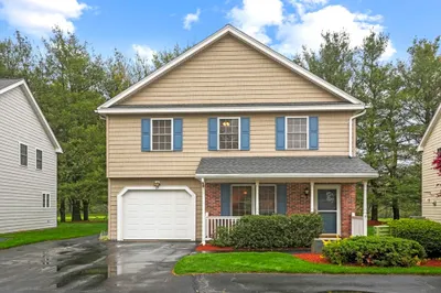 17 Fairway Dr #17 1