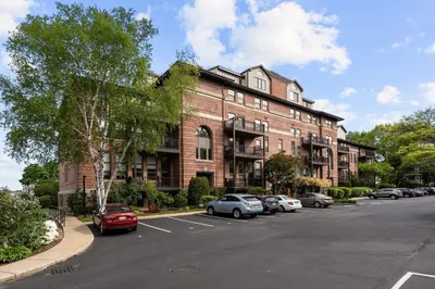 155 Kendrick Ave #201 1