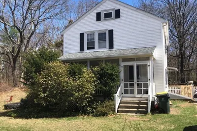 19 Julia Ave
