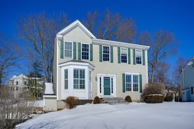 15 Bay Farm Ln