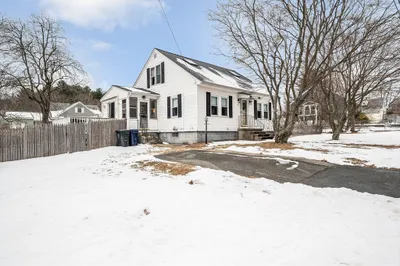60 Francis St