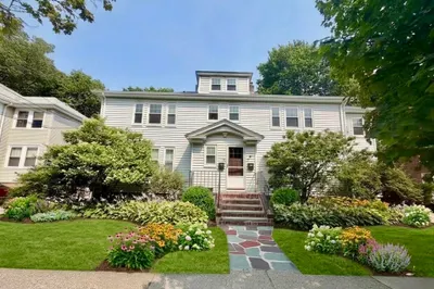 54-56 Noble Street #2 1