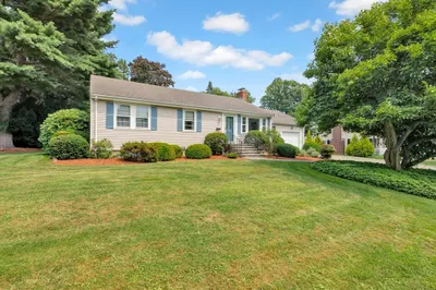 21 Gleason Rd