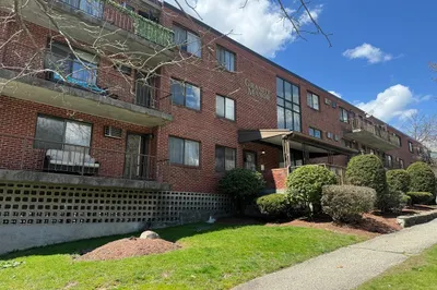 10 Rutledge St #1E