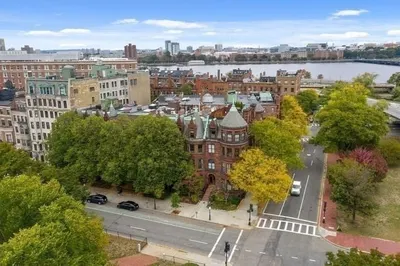 463 Commonwealth Ave #5
