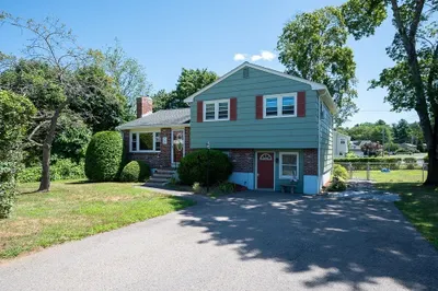 453 Hosmer St