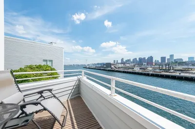 51 Constellation Wharf #51