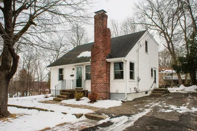 34 Ivernia Rd 1