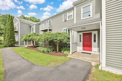 48 Evergreen Rd #214 1