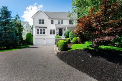 14 Brattle Ln 1