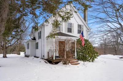 145 Forest St
