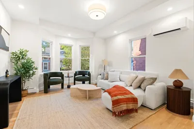 33 Jamaica St #2