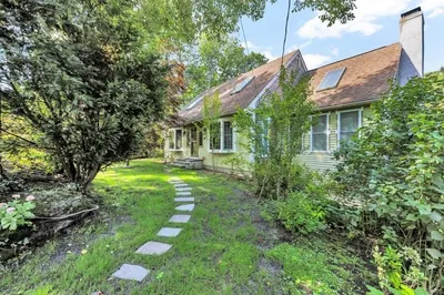 47 Galleon Dr 1