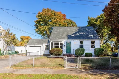 45 Lawnview Dr 1