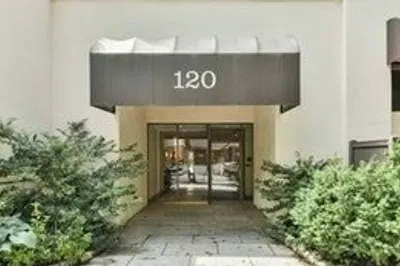 120 Beaconsfield Rd #20