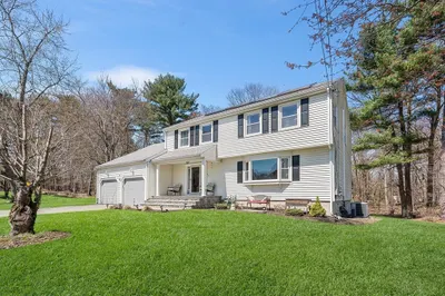 95 Evergreen Rd 1