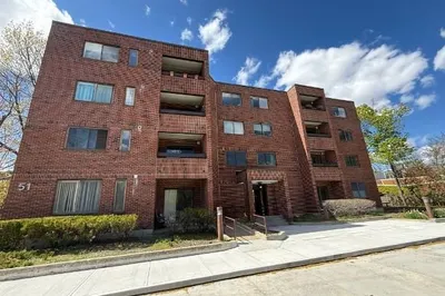 51 John St #104 1