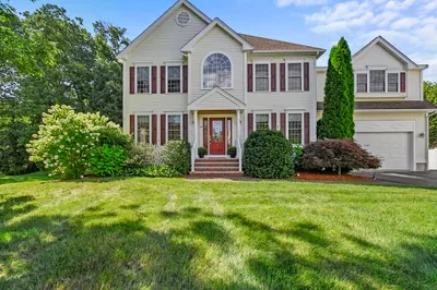 25 Wild Rose Drive #11